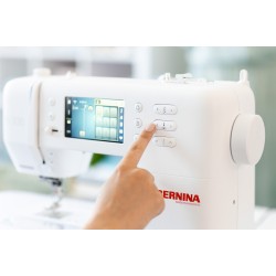 Bernina 325 Sewing Machine