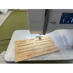 Bernina 325 Reconditioned (as new)