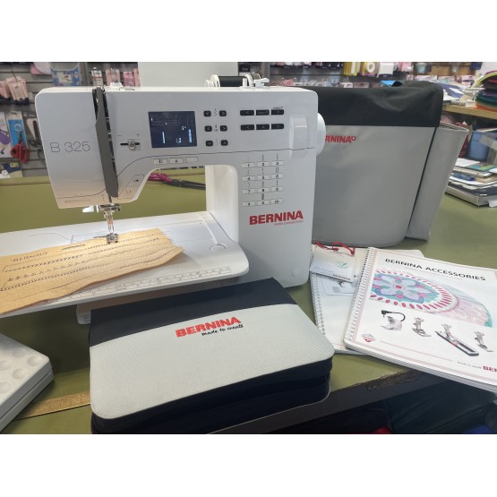 Bernina 325 Reconditioned (as new)