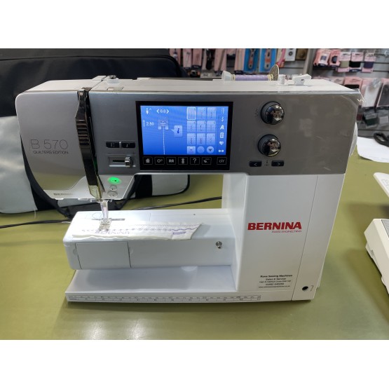 Bernina 570QE Sewing & Quilting machine (reconditioned) Gen 1 + Walking foot