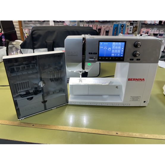 Bernina 570QE Sewing & Quilting machine (reconditioned) Gen 1 + Walking foot