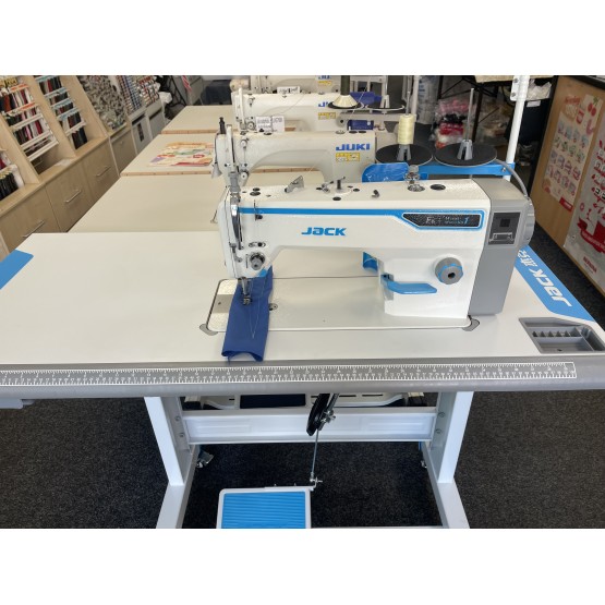 Jack F6 Direct drive industrial sewing machine